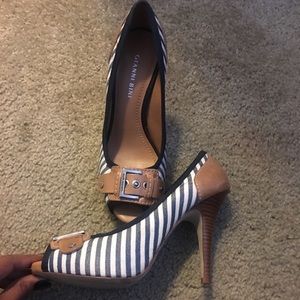Gianni Bini - peep toe heel
